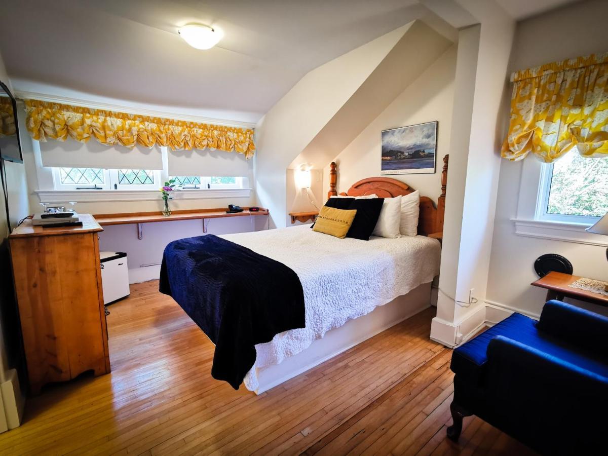 Leaside Manor Bed & Breakfast St. John's Bagian luar foto